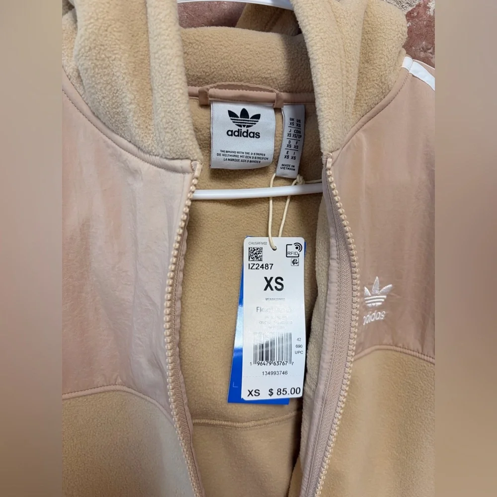 Adidas Men's three stripe teddy fleece hoodie size xs
